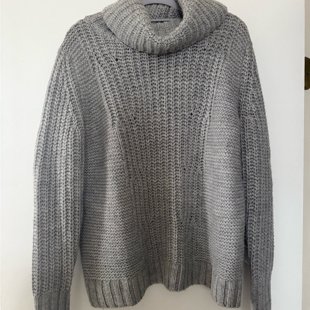Banana Republic Women's Gray Cowl Neck Sweater